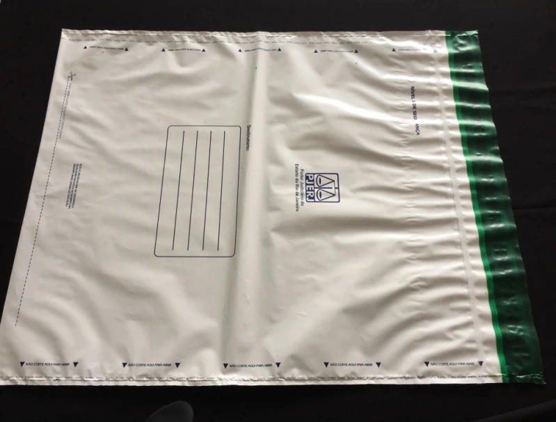 envelope plástico com cola